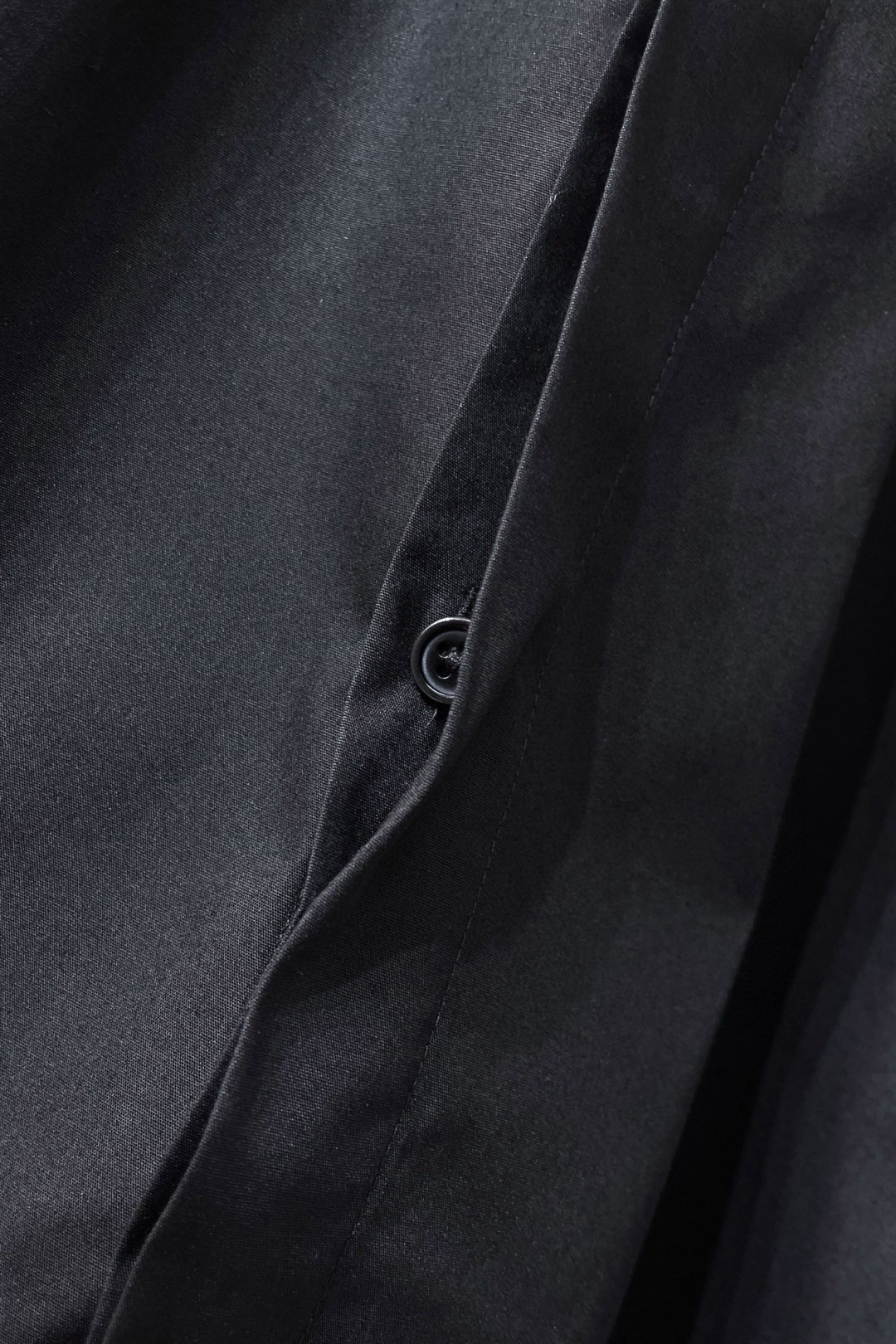 Valentino Long-Sleeved Shirts: High-Grade Fashion with Original Fabrics and Classic Logo - 图片 6