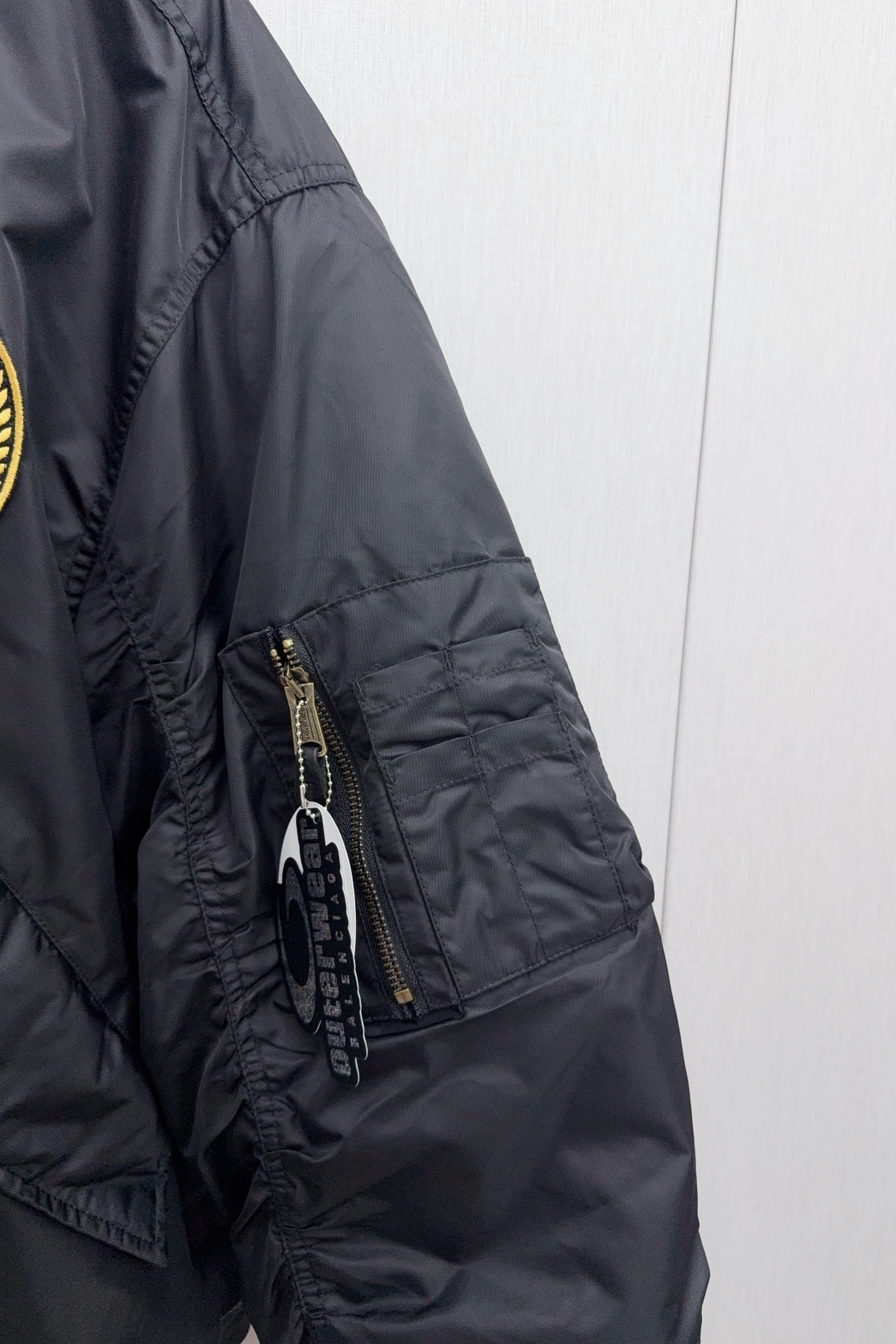 Balenciaga 2025 FW Bomber Flight Jacket with Zilong Embroidery and Leather Details - 图片 5
