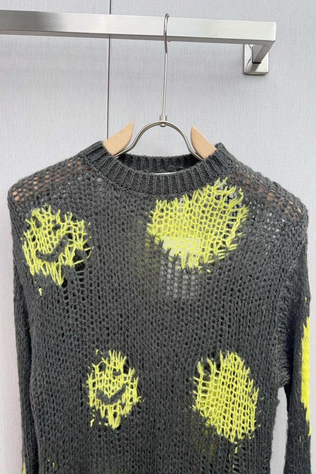 Luxury ACCNE Studios Sweater: Precision Knit Blend for Ultimate Comfort and Style - 图片 3
