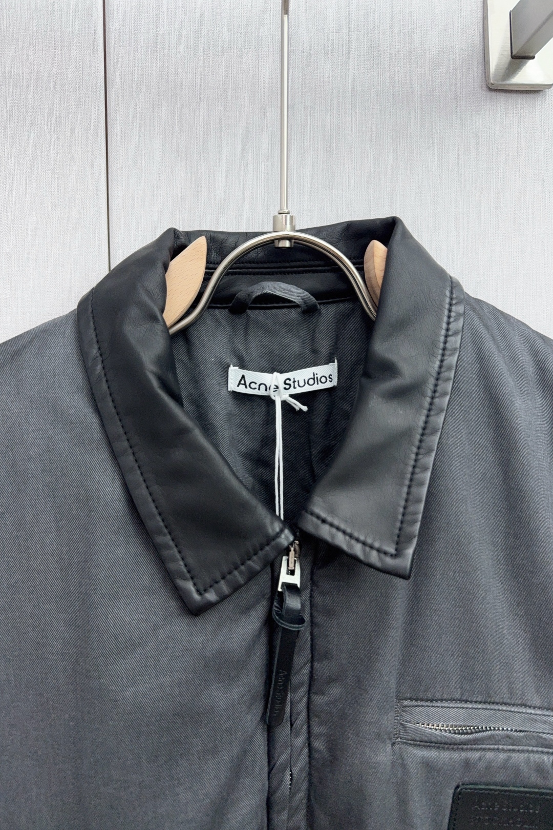 Unique Cotton Zipper Jacket with Natural Coloring Effect for Autumn/Winter Closet - 图片 4