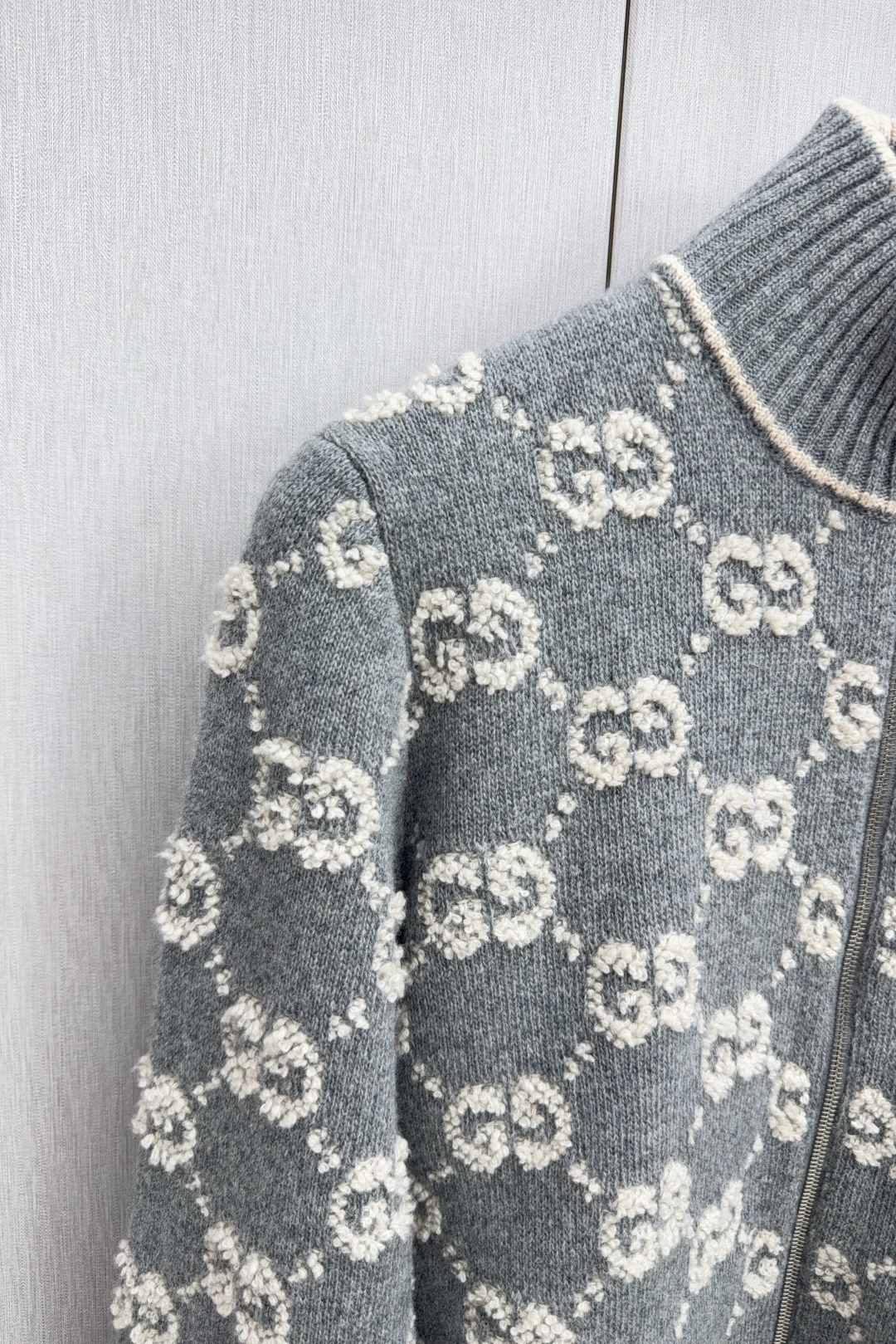 Luxury Gucci GG Wool Shirt Collection for Autumn & Winter: High-End, Three-Standard, Short-Sale Design - 图片 4