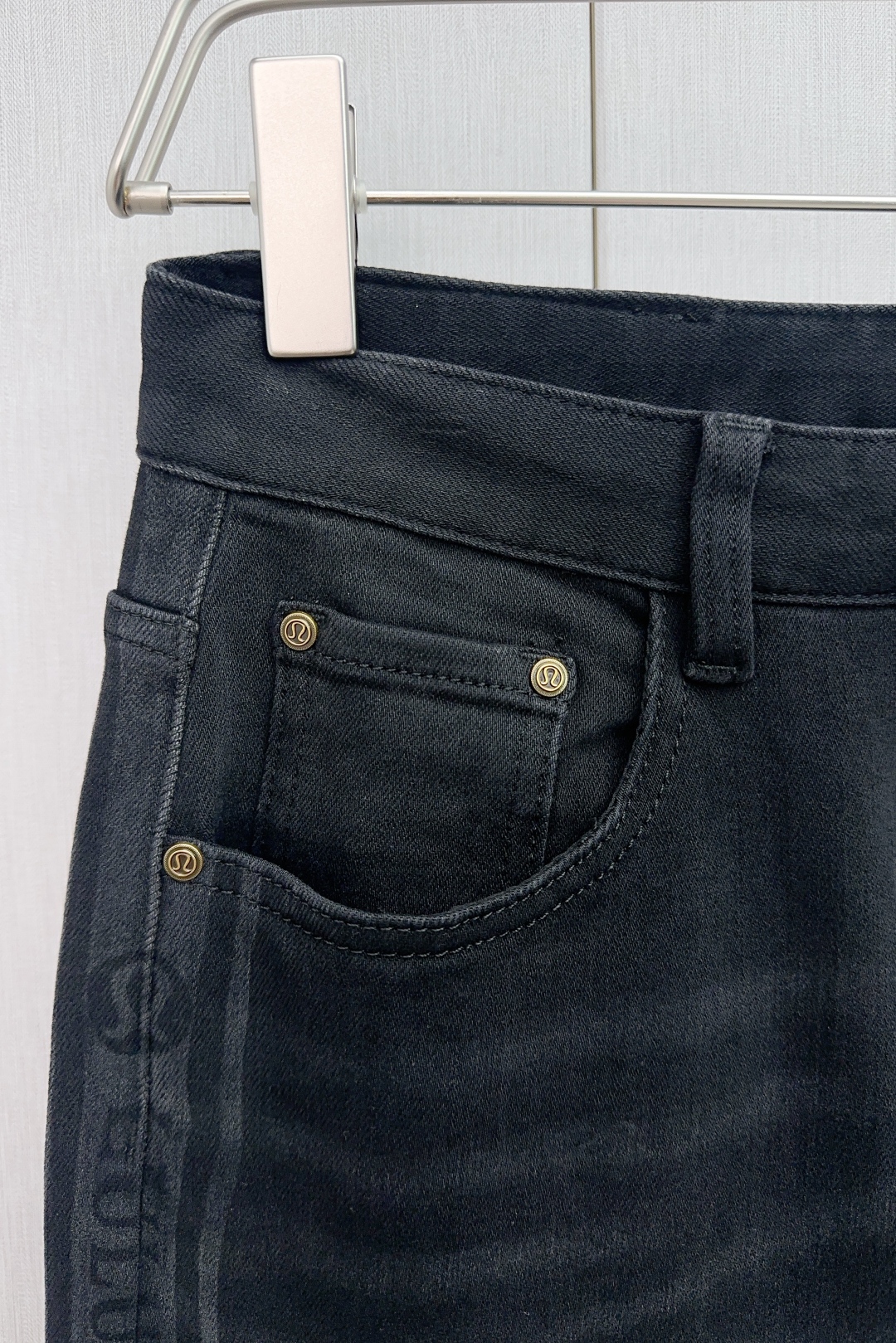Review: Lululu Jeans – Classic, Stylish, Comfortable with High-Level Feelings - 图片 5