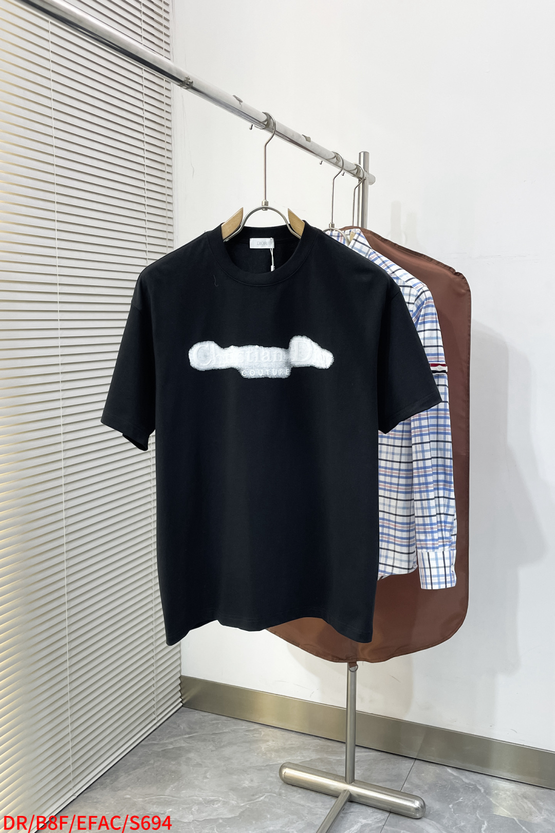 NO:729567,Replaceable after the end of the year S694 DR Dior Exclusively supplies new original men's casual short sleeves High-end customization High-end version Fashionable and versatile imported fabrics Super soft and delicate to the touch Skin-friendly and comfortable to wear High-end boutique The upper body is exquisitely made by the factory It's a must-have item for men Complete with three standards Size S-2XL, dior, T-shirt,19860909年后退换 S694 DR 迪奥 独家专供新款原单男士休闲短袖 高端定制 高端版本 时尚百搭爆款 进口面料 手感超柔软细腻 穿着亲肤舒适 高端精品 代工厂精细做上身非常赞 男士必备单品 三标齐全 码数S-2XL,,dior,T-shirt,,Men's clothing