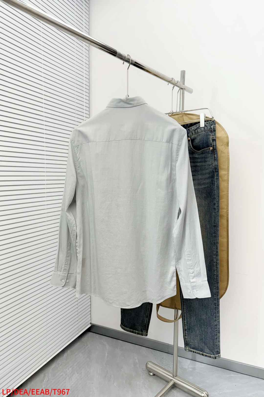 Alternative view of Shirt T967 09697