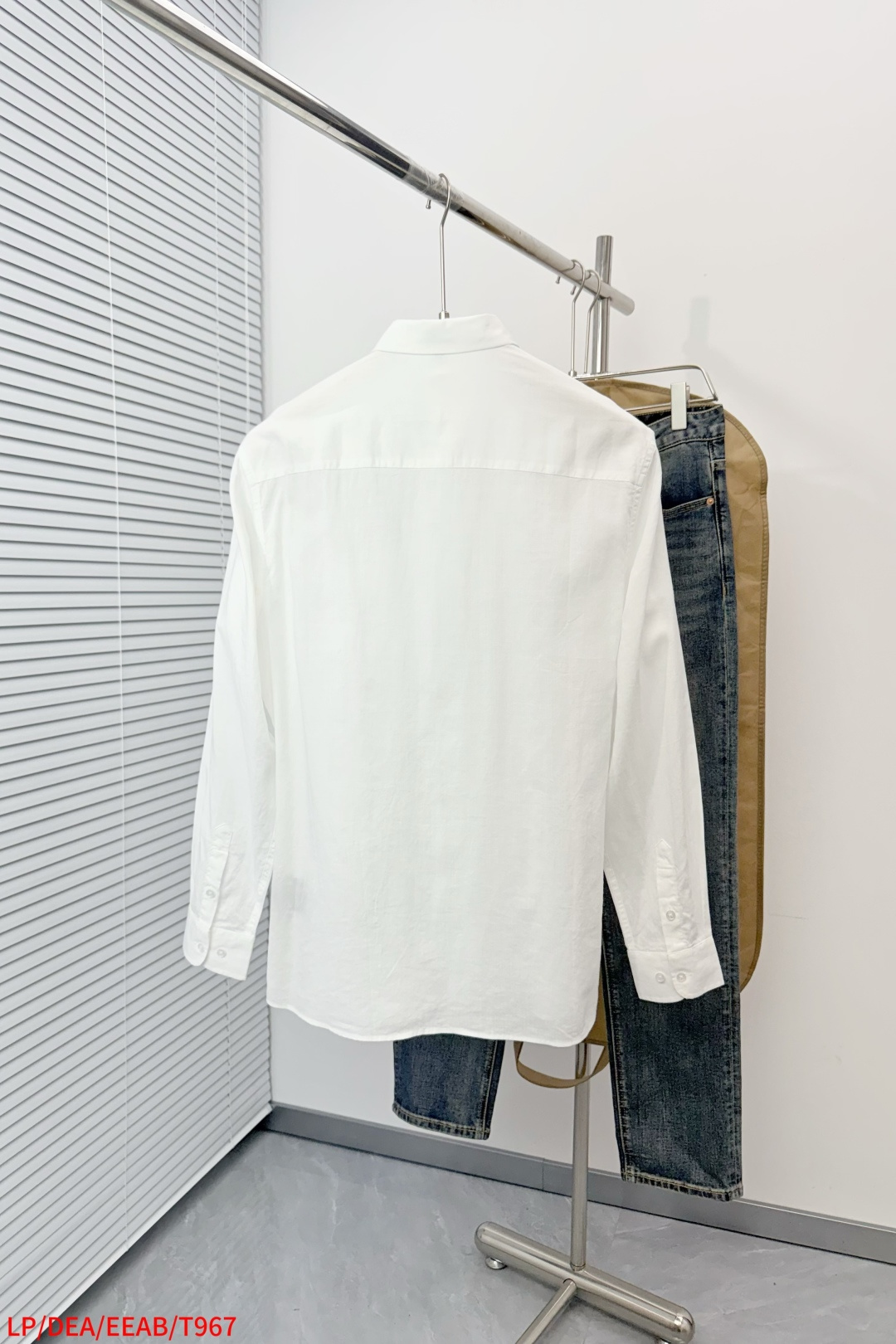 Alternative view of Shirt T967 09695