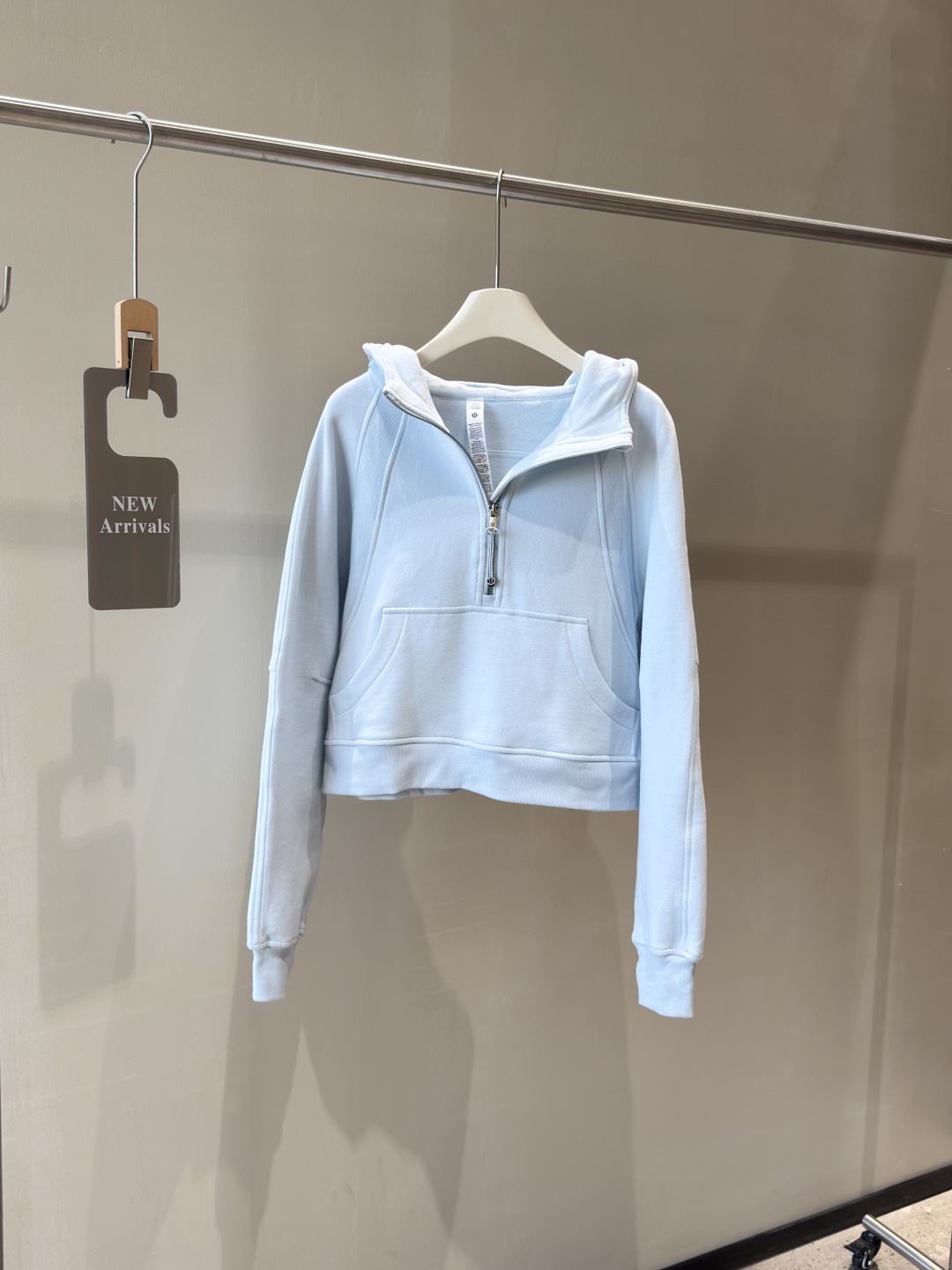 Lululemon Scuba Oversized Half-Zip Cropped Hoodie - Powder Blue 5 cmp i1756410477544 5835 0 4