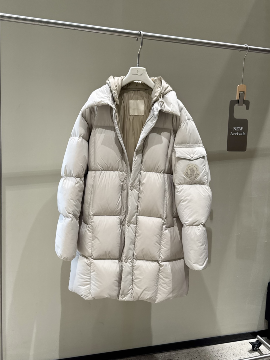 #正品级:𝗠𝗼𝗻𝗰𝗹𝗲𝗿｜盟可睐 𝟮𝟱𝗦𝗦 𝗔𝗹𝗶𝘇𝗲长款大标 可拆卸帽 加厚长款羽绒服【赵露思同款】 