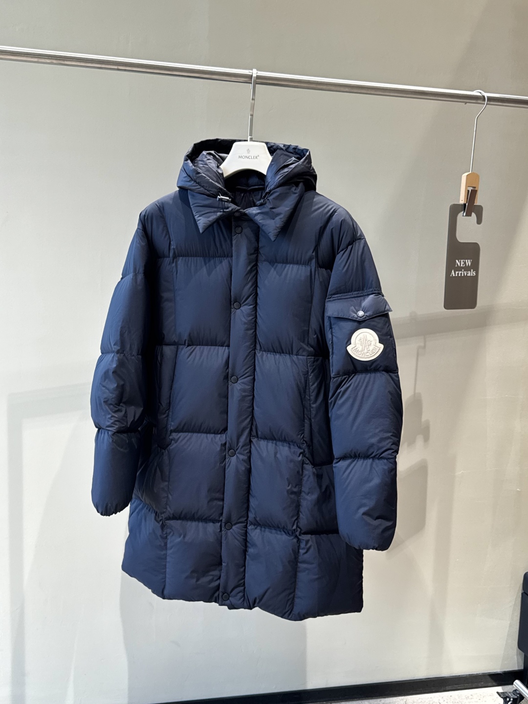 #正品级:𝗠𝗼𝗻𝗰𝗹𝗲𝗿｜盟可睐 𝟮𝟱𝗦𝗦 𝗔𝗹𝗶𝘇𝗲长款大标 可拆卸帽 加厚长款羽绒服【赵露思同款】 