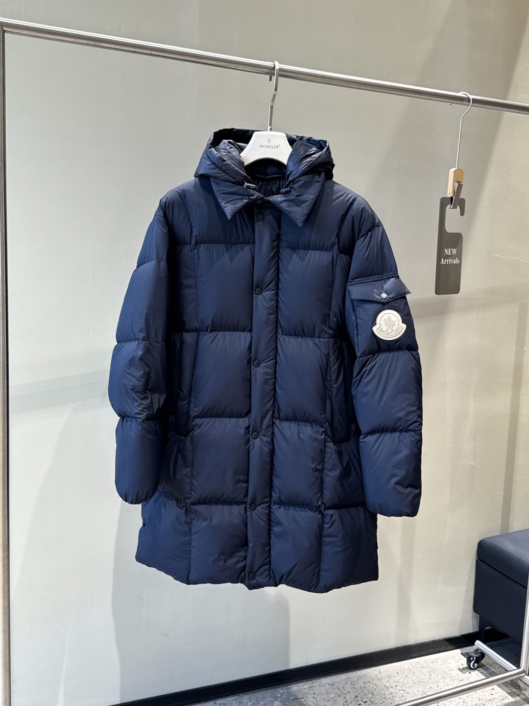 #正品级:𝗠𝗼𝗻𝗰𝗹𝗲𝗿｜盟可睐 𝟮𝟱𝗦𝗦 𝗔𝗹𝗶𝘇𝗲长款大标 可拆卸帽 加厚长款羽绒服【赵露思同款】 