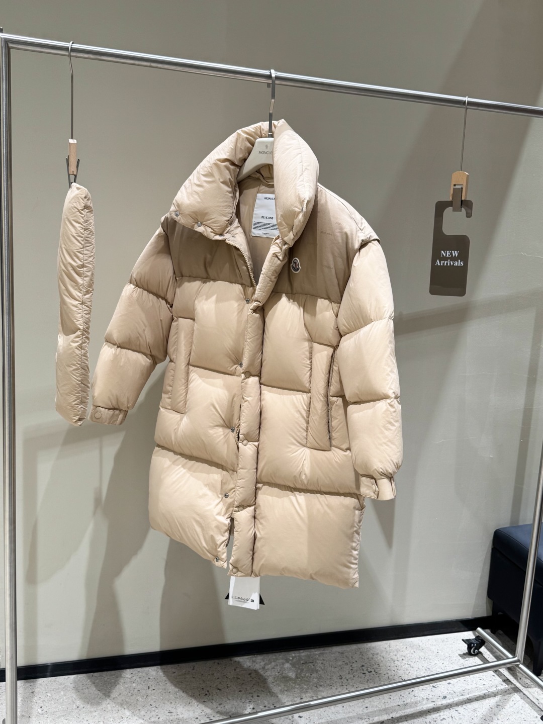 #正品级:𝑴𝒐𝒏𝒄𝒍𝒆𝒓|蒙口 /盟可睐 25𝒔𝒔 Verone 秋冬新品限量款多功能【可拆袖】长款立领