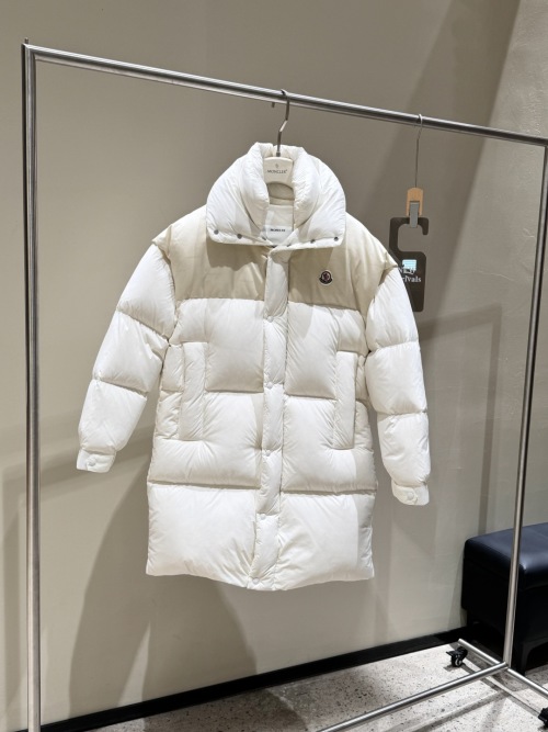 Moncler Verone Detachable Sleeve Down Puffer Coat - Winter Collection 1 Moncler Verone Detachable Sleeve Down Puffer Coat – Winter Collection