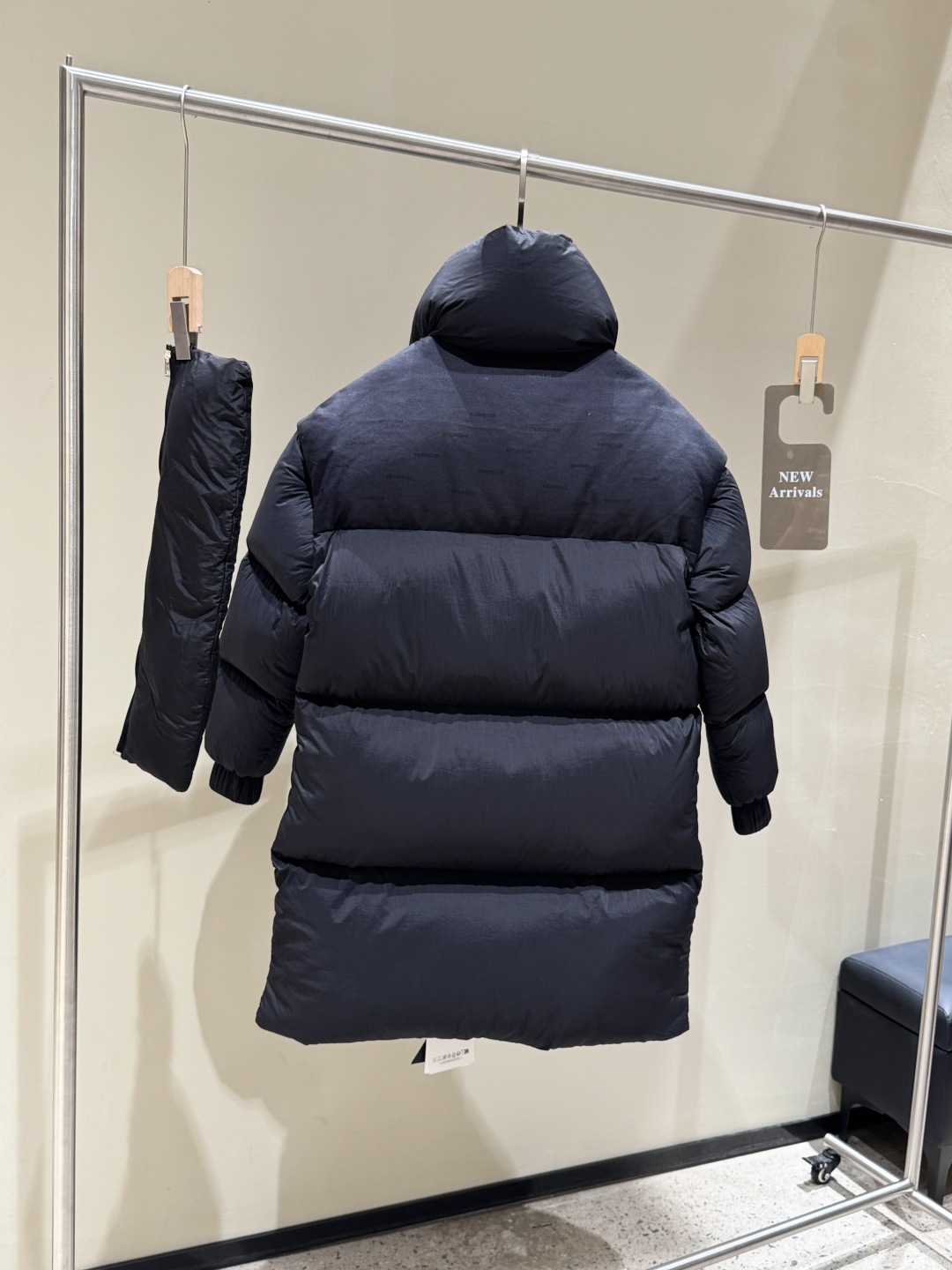 #正品级:𝑴𝒐𝒏𝒄𝒍𝒆𝒓｜蒙口 /盟可睐 25𝒔𝒔 Verone 秋冬新品限量款多功能【可拆袖】长款立领