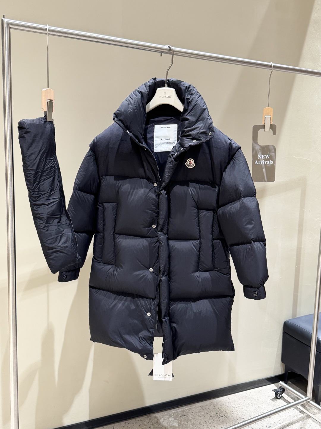 #正品级:𝑴𝒐𝒏𝒄𝒍𝒆𝒓｜蒙口 /盟可睐 25𝒔𝒔 Verone 秋冬新品限量款多功能【可拆袖】长款立领