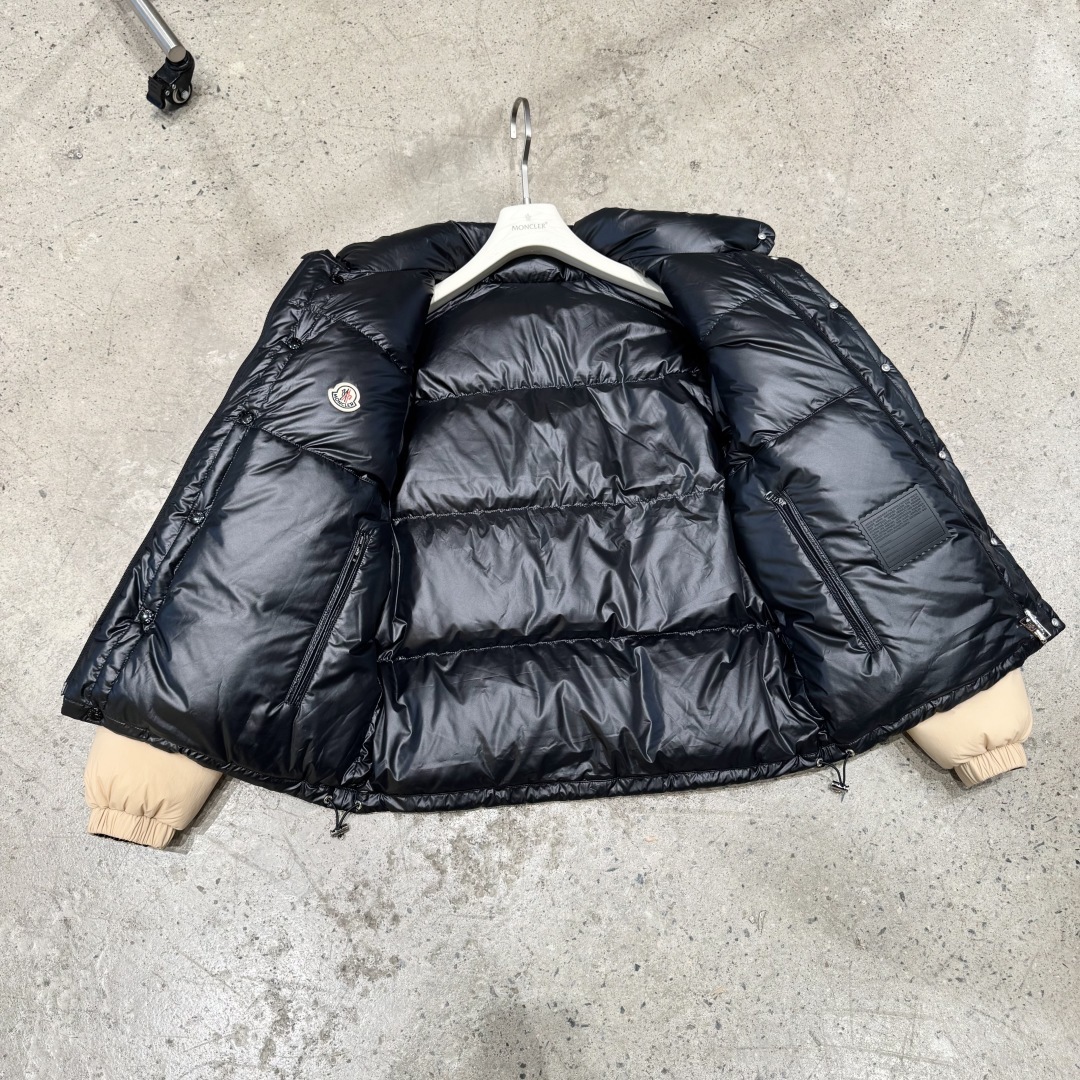 #正品级:𝑴𝒐𝒏𝒄𝒍𝒆𝒓|蒙口 /盟可睐 25𝒔𝒔 Verone 秋冬新品联名限定双面可穿,可拆卸袖子,