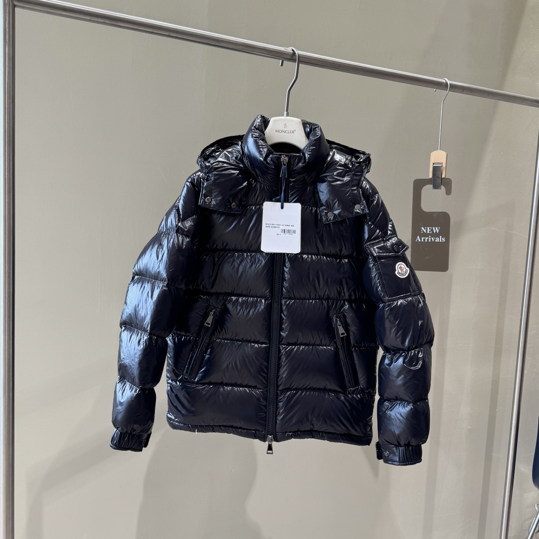 NO:596824,Top 95 white goose down.｜Moncler series women's short down jacket #07S# # # # # Product color black, white, pink,,Moncler,down jacket,alexander wang19860909顶级95白鹅绒.｜盟可睐 系列 女士短款羽绒服#07S# # # # # 产品配色黑色、白色、粉色,,Moncler,down jacket,alexander wang,Men's clothing