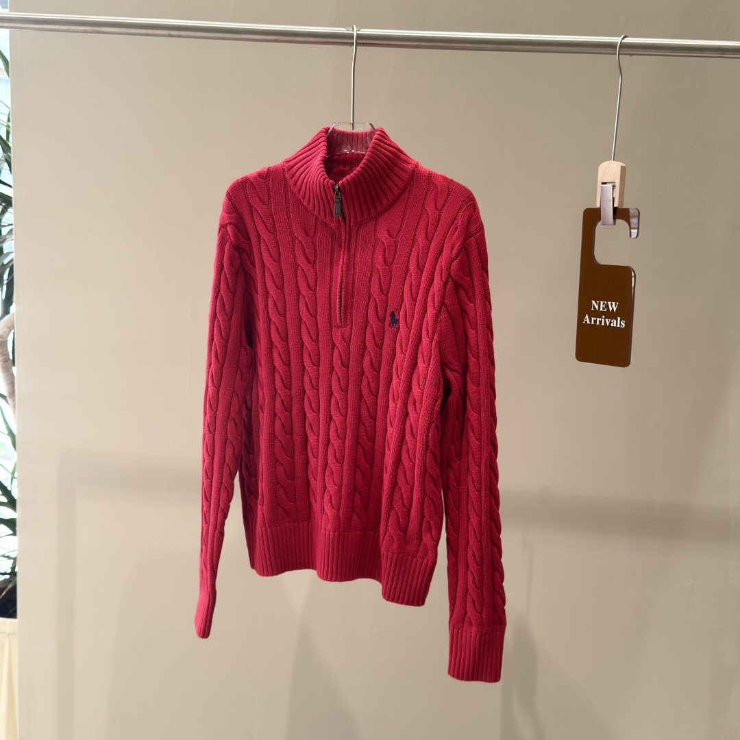 💰260 𝗣𝗼𝗹𝗼 𝗥𝗮𝗹𝗽𝗵 𝗟𝗮𝘂𝗿𝗲𝗻 ｜拉夫劳伦 半拉链立领针织衫-男女款  新年红

𝗦𝗶𝘇𝗲：XS S M L XL



编码：000250A

