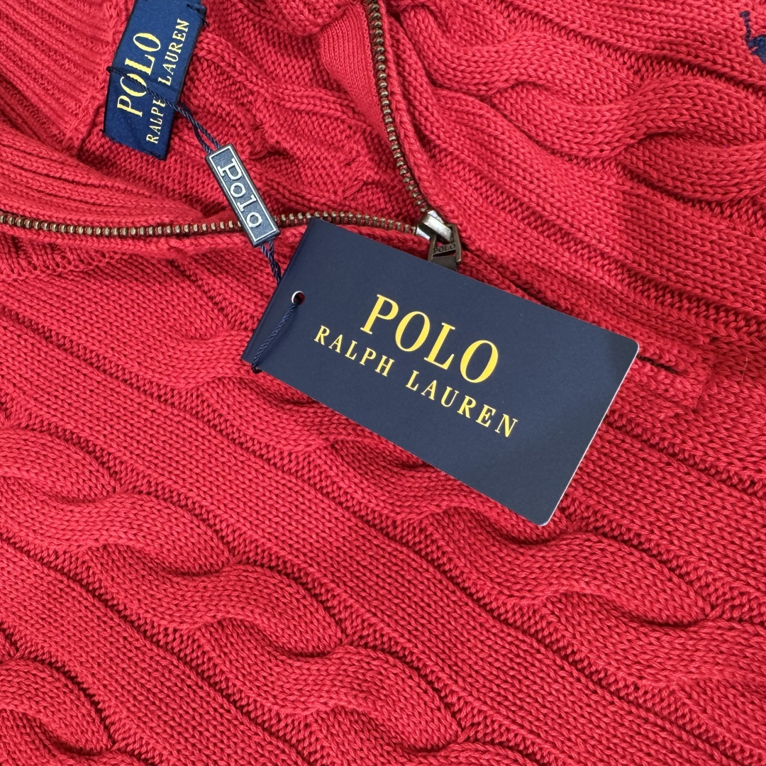 细节%

𝗣𝗼𝗹𝗼 𝗥𝗮𝗹𝗽𝗵 𝗟𝗮𝘂𝗿𝗲𝗻 ｜拉夫劳伦 半拉链立领针织衫-男女款  新年红
