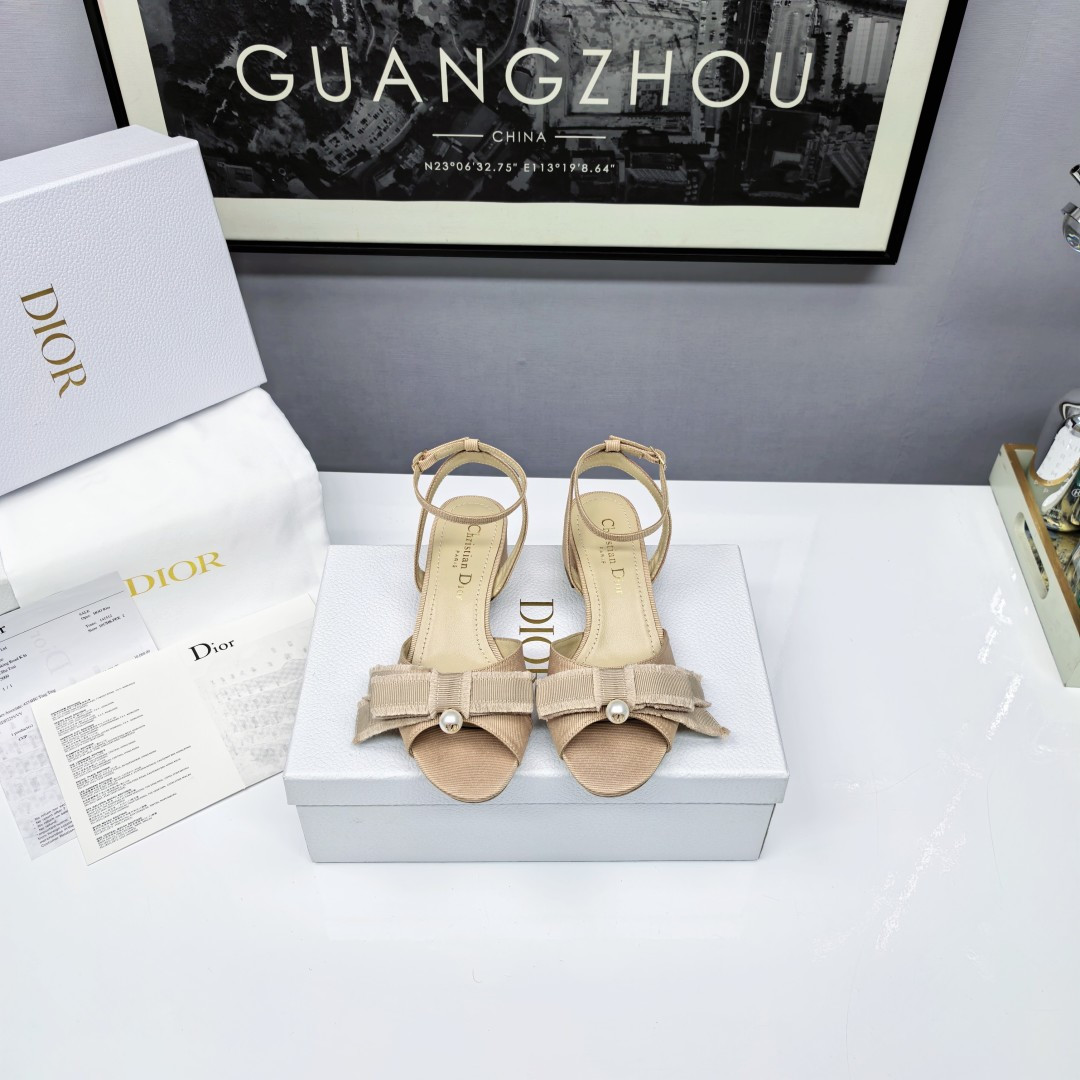 NO:247289,apricot satin, sandals, sandals, silk fabric19860909杏色绸缎,凉鞋,sandals,silk fabric,Women's Shoes