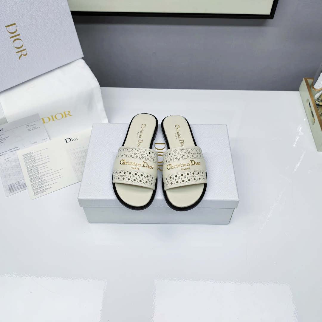 NO:247265,White cowhide, slippers, slippers, cowhide19860909白色牛皮,拖鞋,slippers,cowhide,Women's Shoes