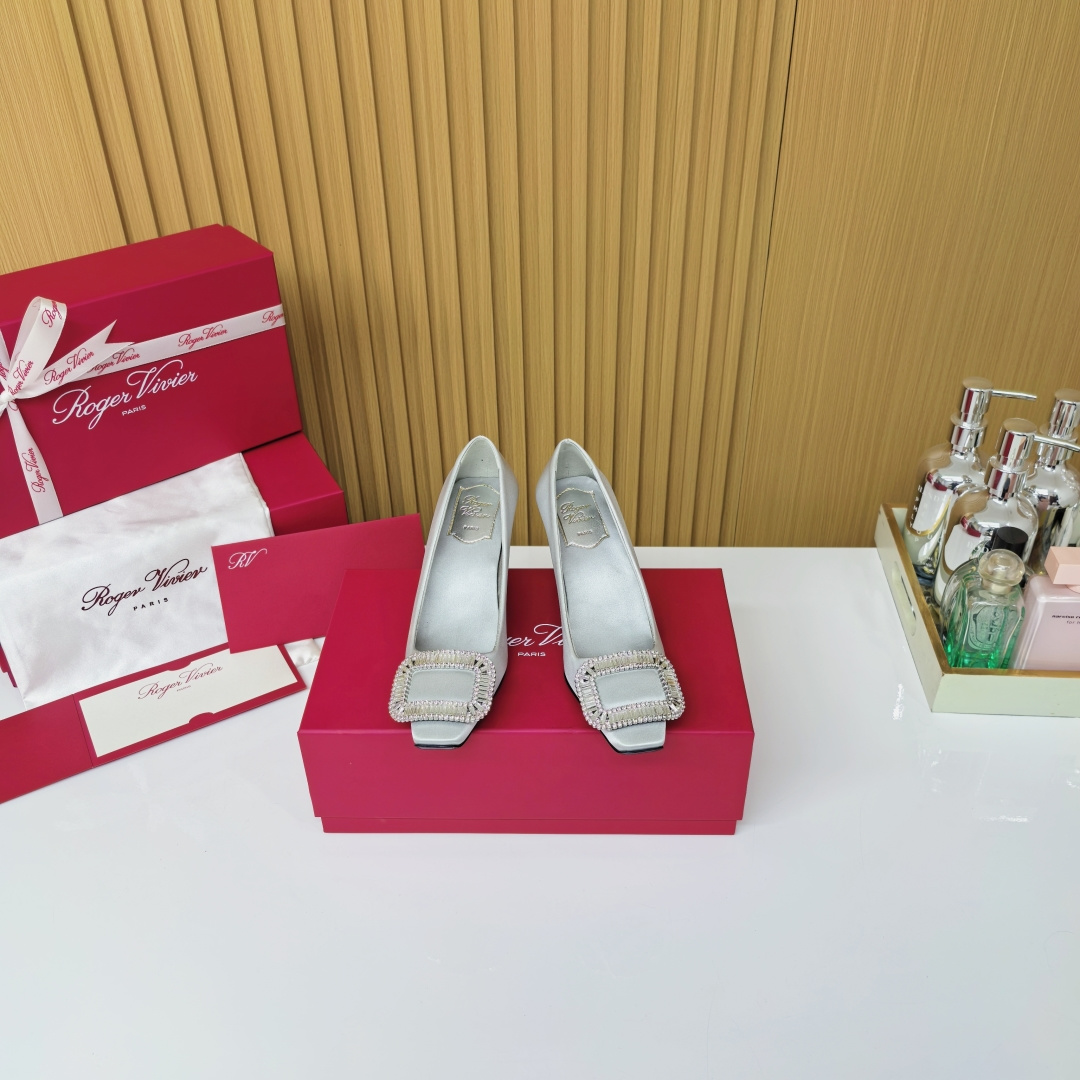 NO:257709,Silver silk, high heels, real silk19860909银色真丝,高跟鞋,high heels,real silk,Women's Shoes