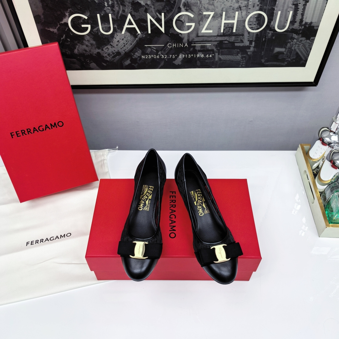 NO:247241,Black leather, single shoes19860909黑色皮面,单鞋,Women's Shoes