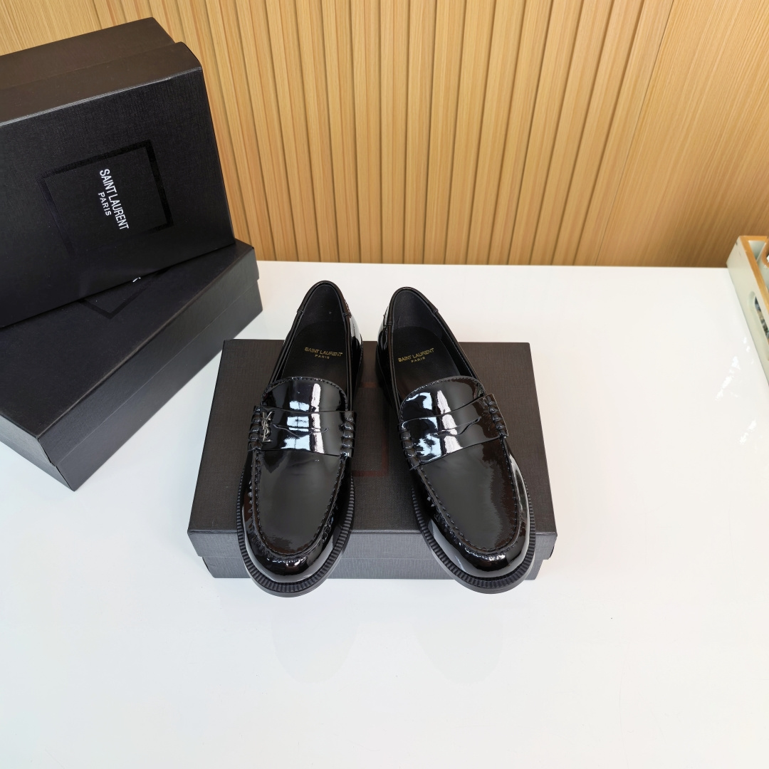 NO:263469,Black patent leather loafers19860909黑色漆皮,乐福鞋,loafers,Women's Shoes