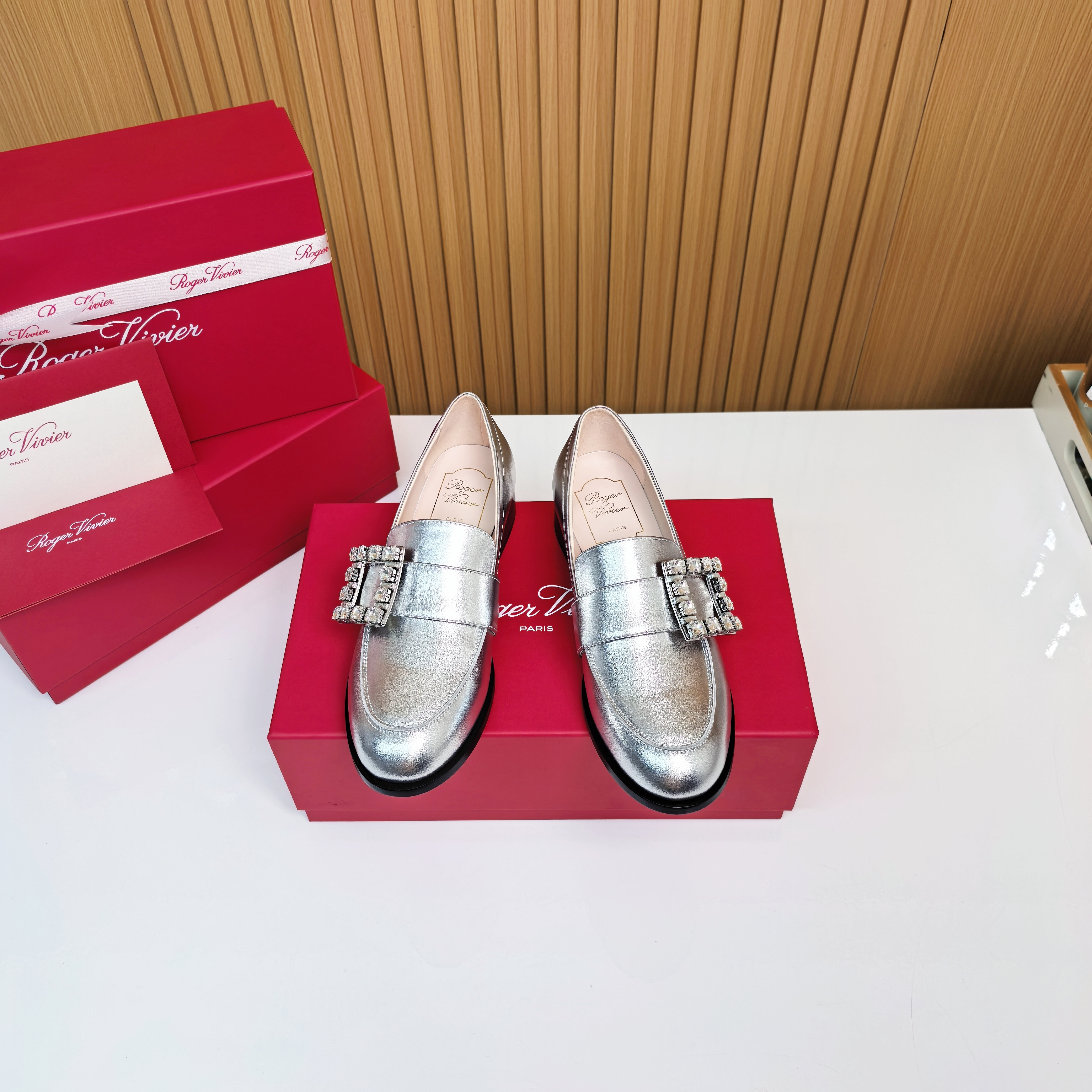 NO:412293,Leather silver diamond buckle, loafers, loafers19860909皮面银色钻扣,乐福鞋,loafers,Women's Shoes