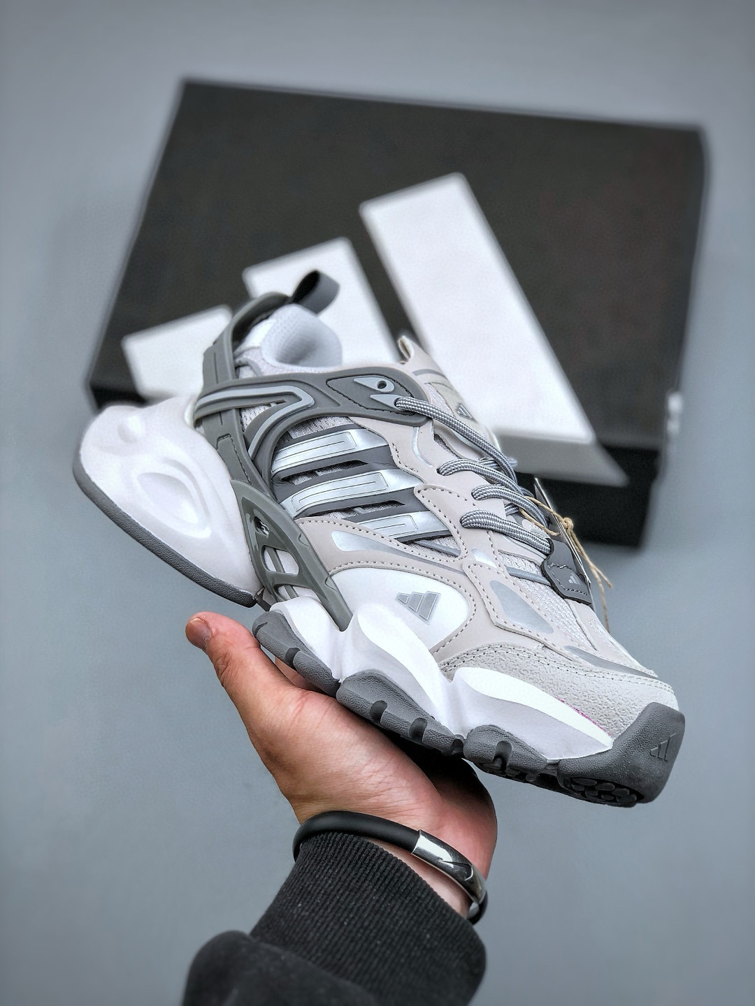 AD XLG Runner Deluxe CNY Lightweight Retro Casual Sneakers - Size 36-45 2 cmp i1746031615406 4387 0 0