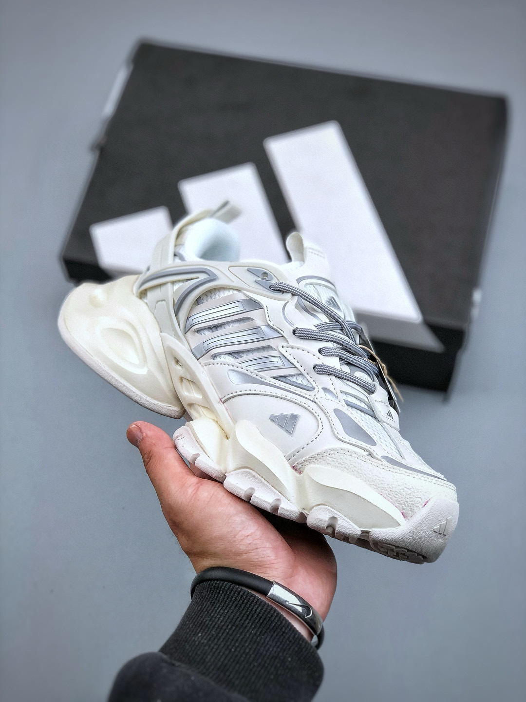 AD XLG Runner Deluxe CNY Lightweight Retro Casual Sneakers - Size 36-45 5 cmp i1746031615425 6344 0 3