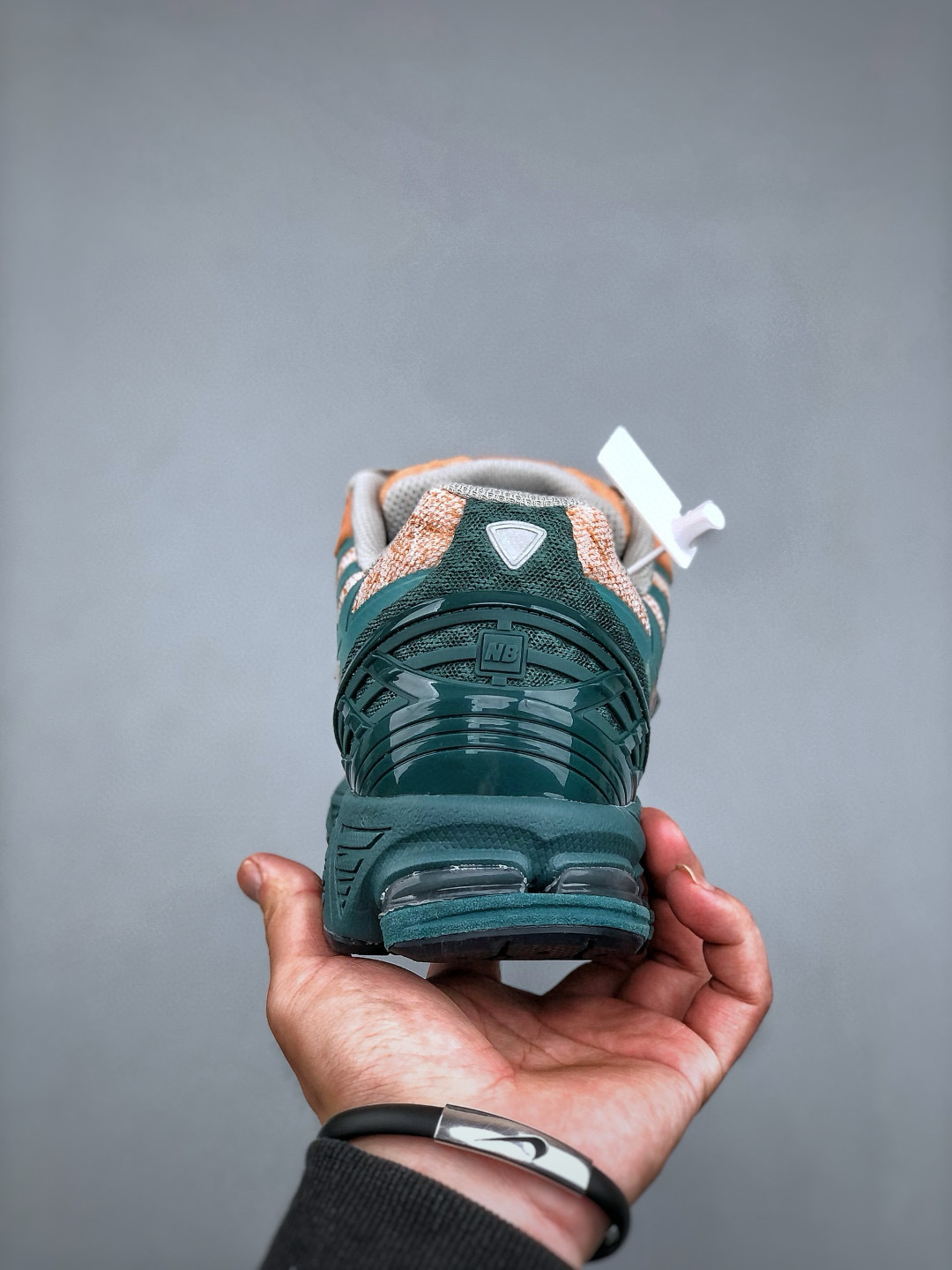 New Balance 1906R Retro Running Shoes - Classic Style & Modern Comfort 7 cmp i1746031649999 311 0 5