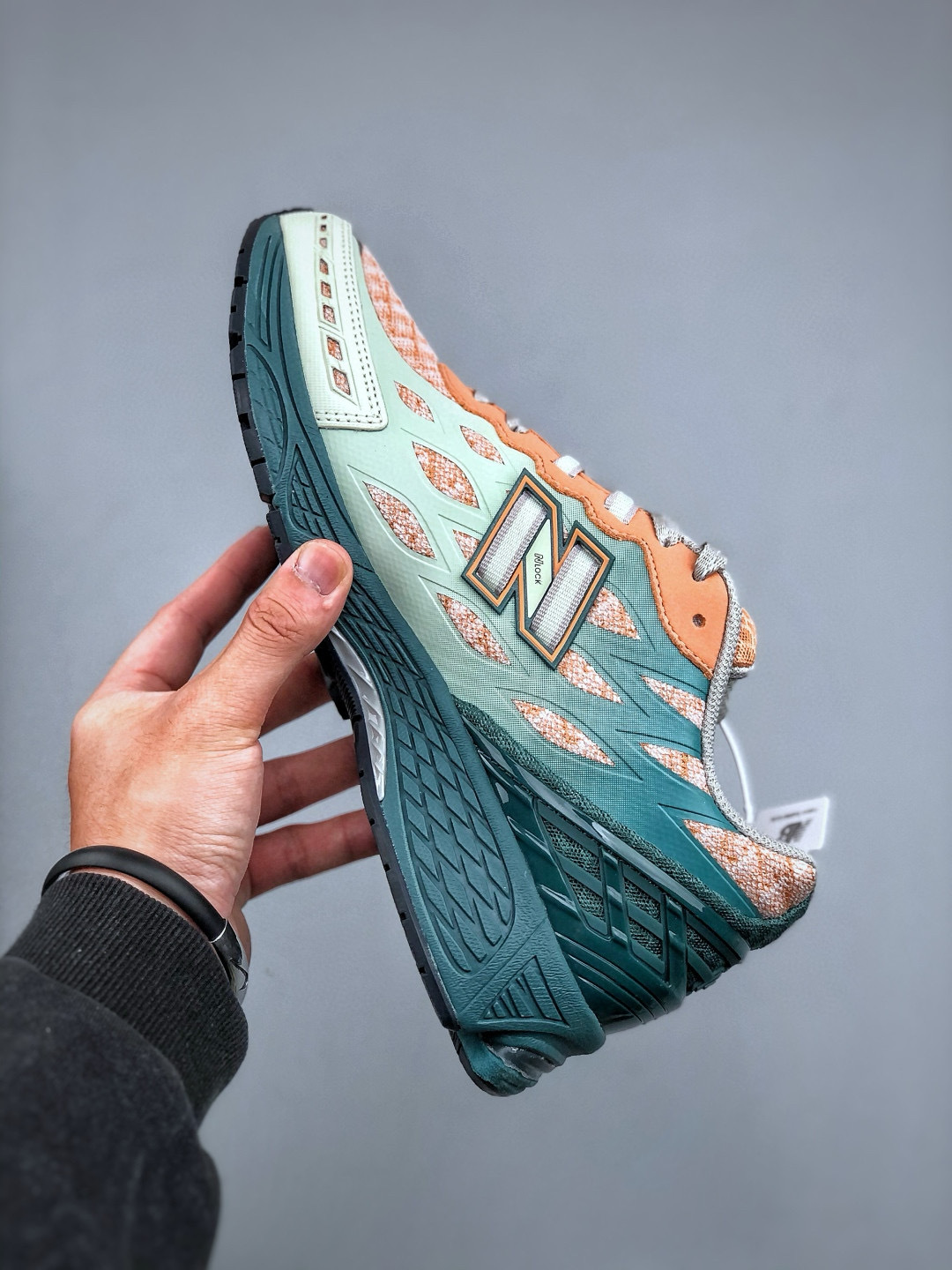 New Balance 1906R Retro Running Shoes - Classic Style & Modern Comfort 6 cmp i1746031650022 4479 0 4