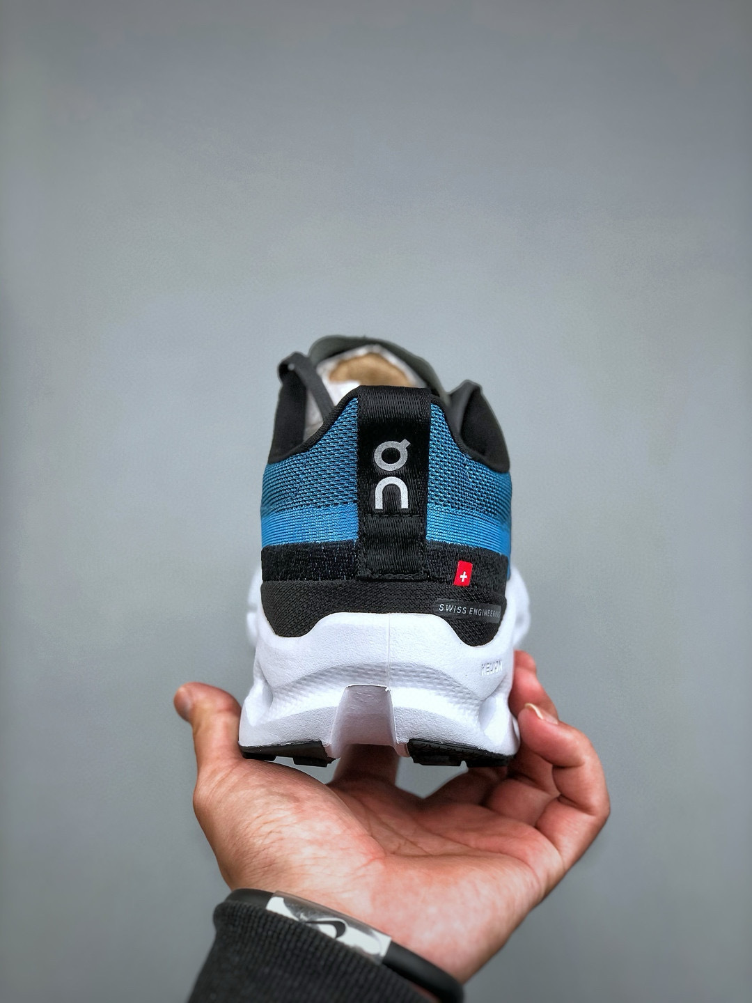 ON Running Cloudsurfer Trail Lightweight & Comfortable Running Shoes 7 cmp i1746213151397 1814 0 5