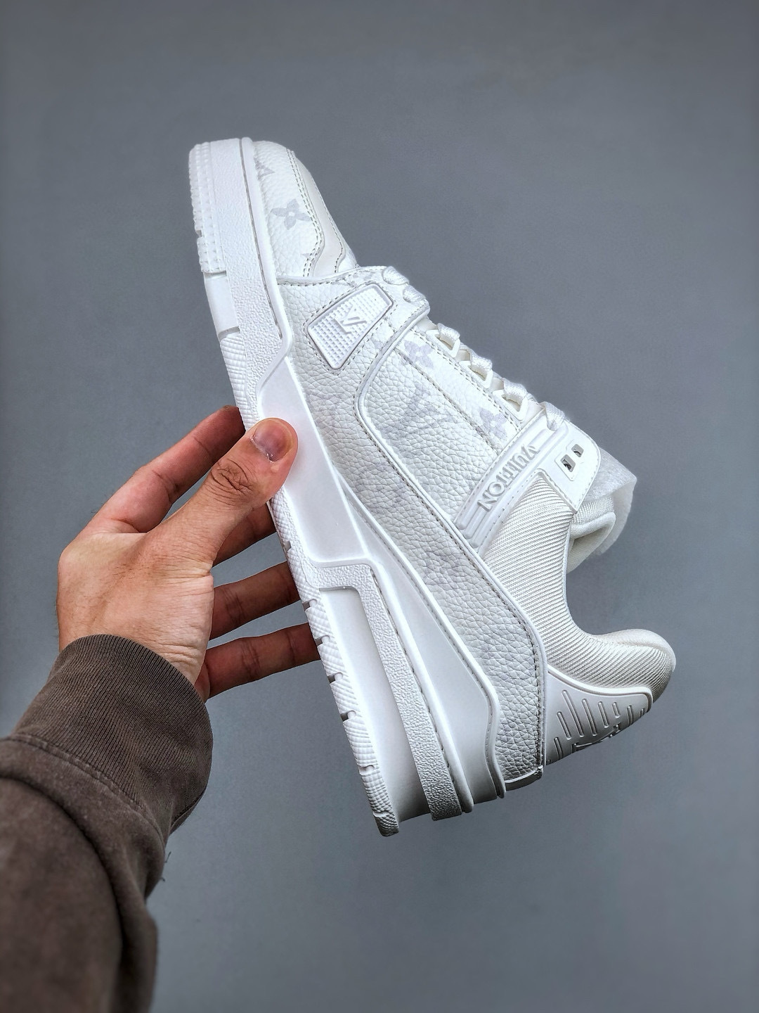 Louis Vuitton x 420Tyler Trainer White Leather Low Top Sneakers 3 cmp i1746388537259 9799 0 1