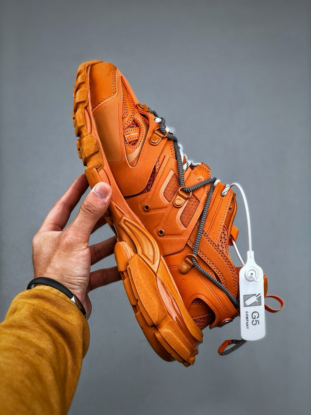 Balenciaga Track.2 Open Sneakers Low-Top Orange, Stylish and Comfortable 3 cmp i1746479935847 6179 0 1