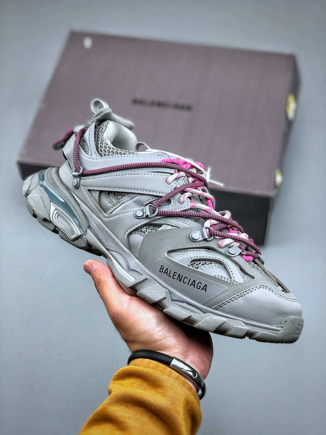 Balenciaga Track.2 Open Sneakers Low-Top Orange, Stylish and Comfortable 5 cmp i1746479935853 4900 0 3