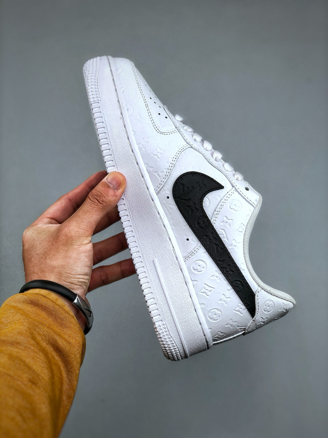 Nike Air Force 1 '07 x Louis Vuitton: Low-Top Casual Sneakers 3 cmp i1746480120291 3067 0 1