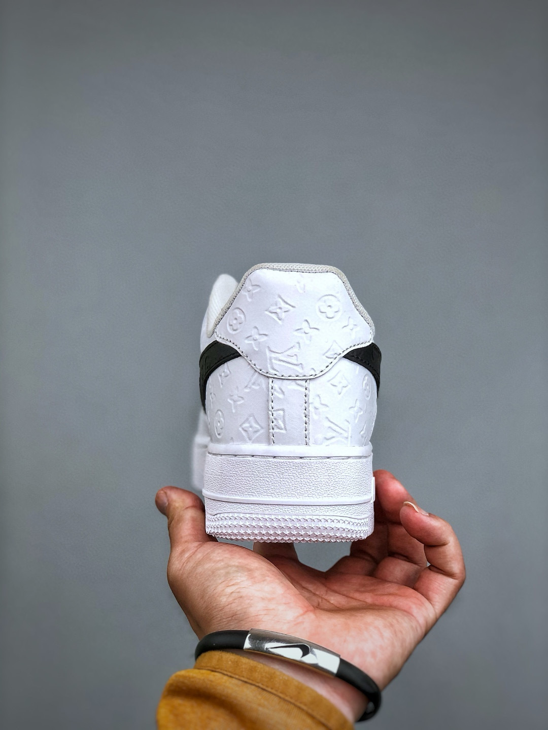 Nike Air Force 1 '07 x Louis Vuitton: Low-Top Casual Sneakers 4 cmp i1746480120294 1533 0 2
