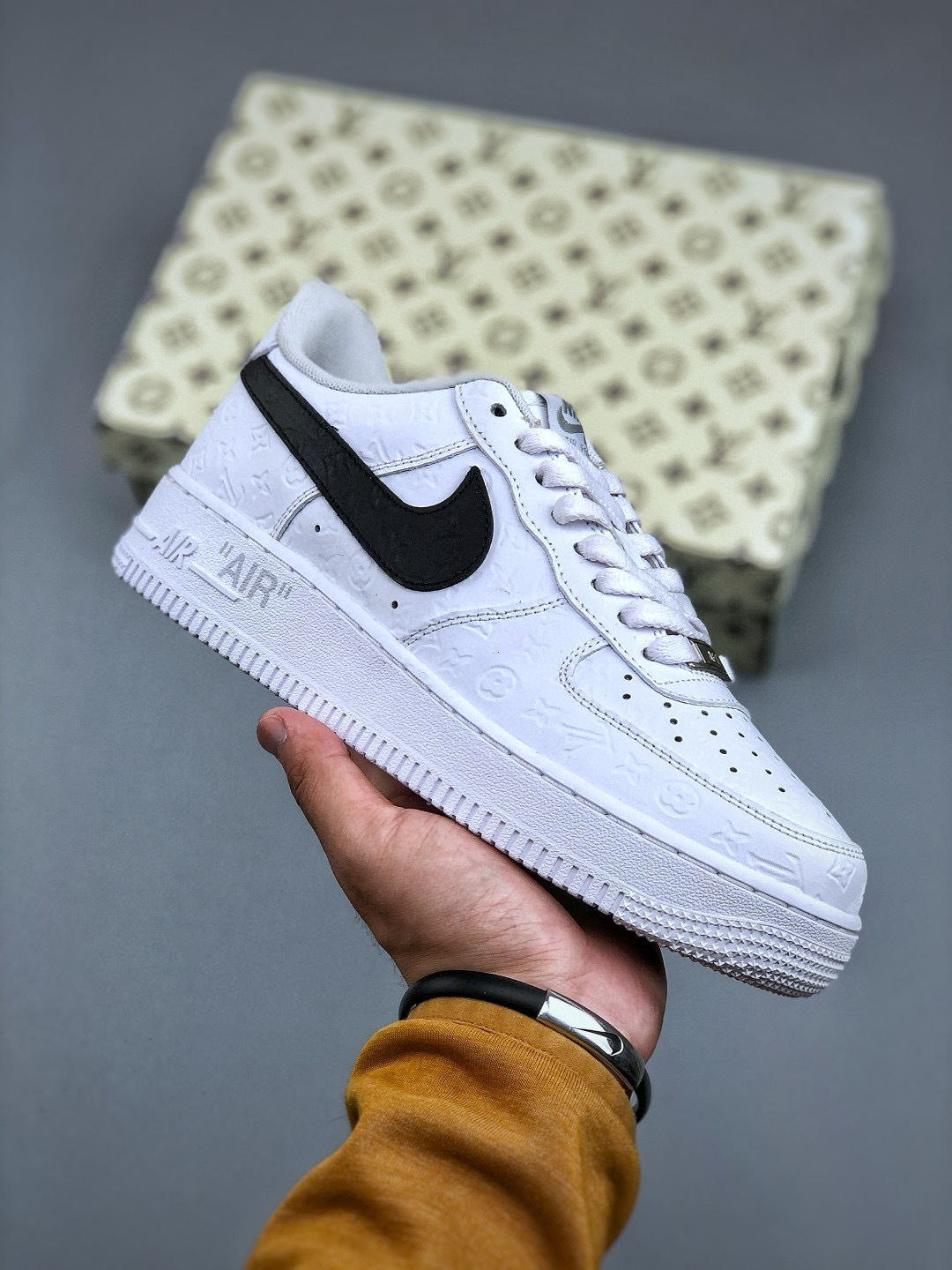 Nike Air Force 1 '07 x Louis Vuitton: Low-Top Casual Sneakers 2 cmp i1746480120299 79 0 0
