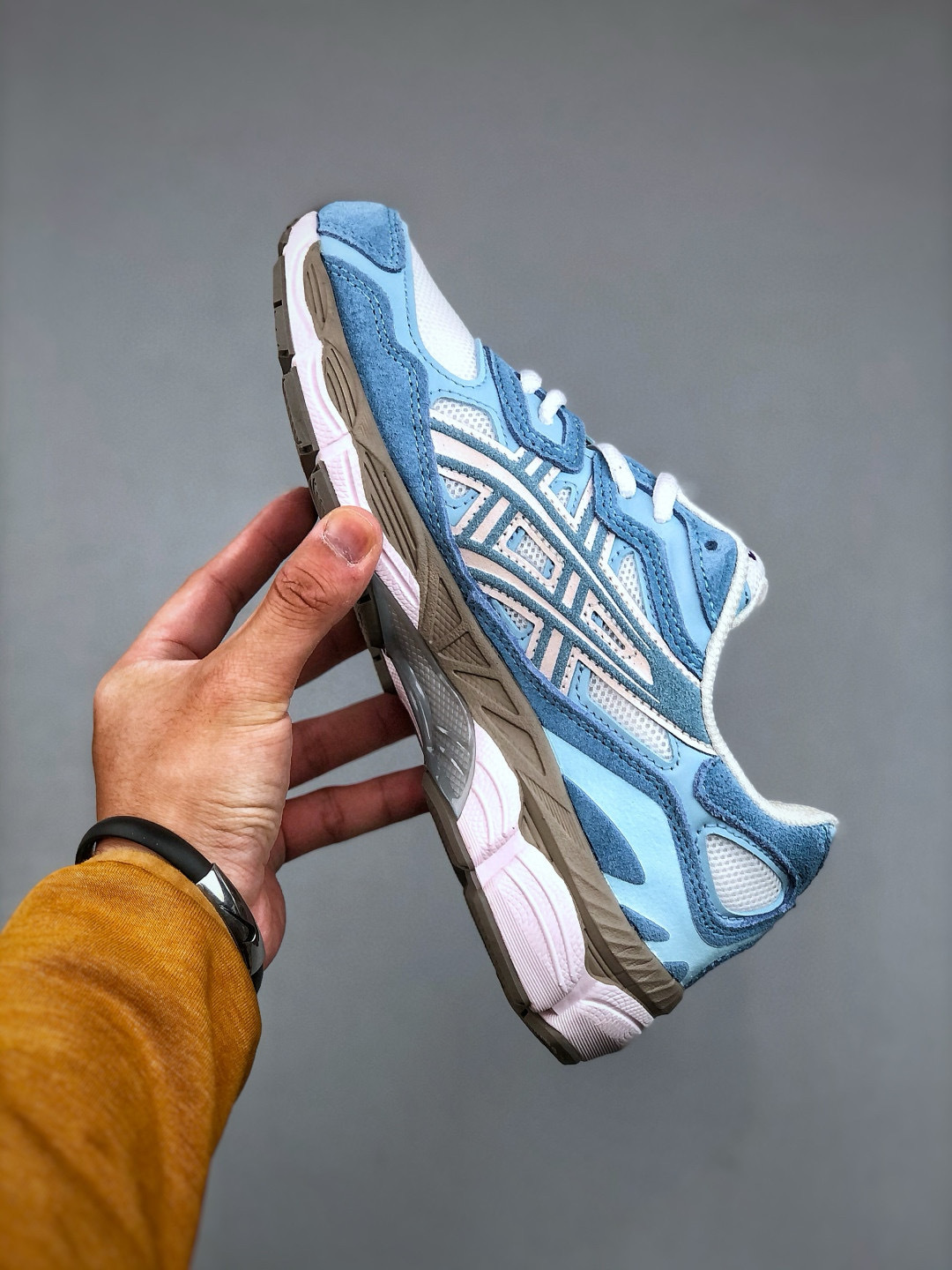 Asics GEL-NYC Low Top Running Shoes - Stylish & Comfortable (1203A383-107) 6 cmp i1746552414462 5662 0 4