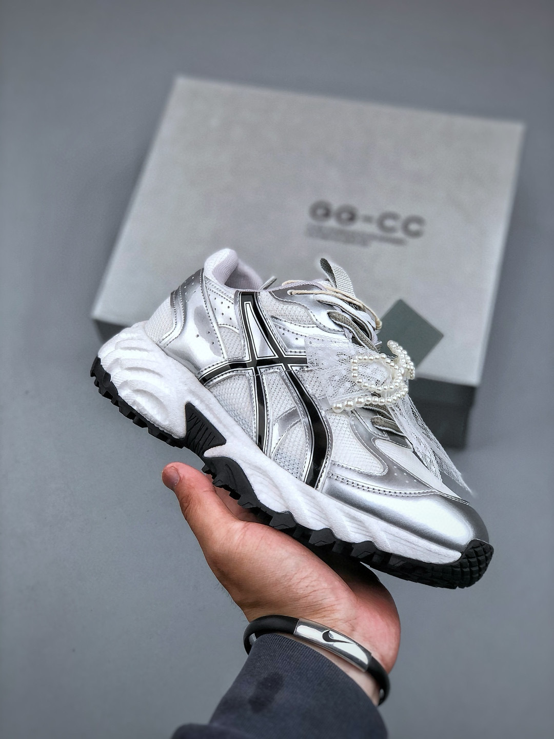 Gucci CC Women's Silver Leather and Mesh Lace-Up Sneakers 2 cmp i1746723449437 611 0 0