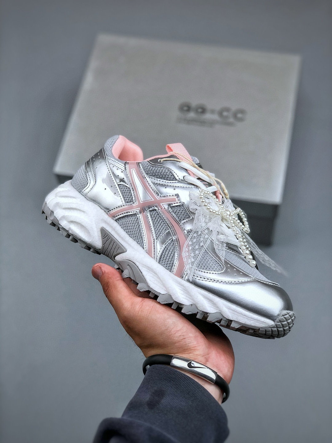 Gucci CC Women's Silver Leather and Mesh Lace-Up Sneakers 5 cmp i1746723449451 1712 0 3