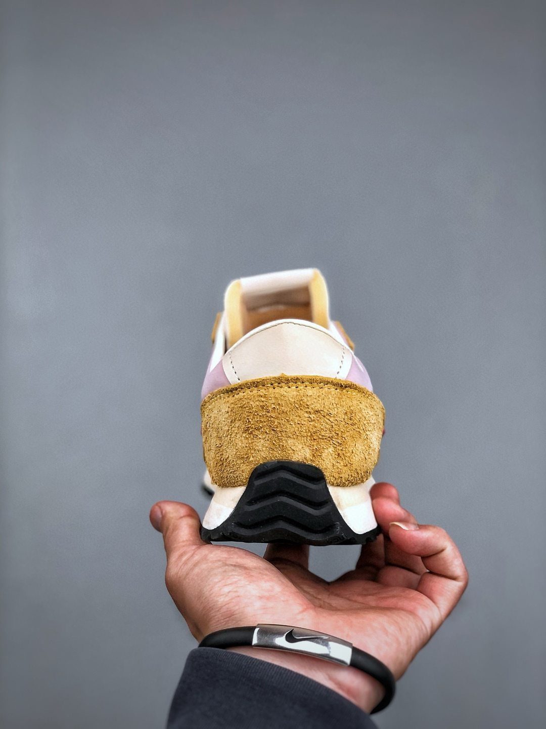 New Balance 471 Series Sneakers with Extra Shoelaces - Heritage Design 7 cmp i1746817633385 5935 0 5