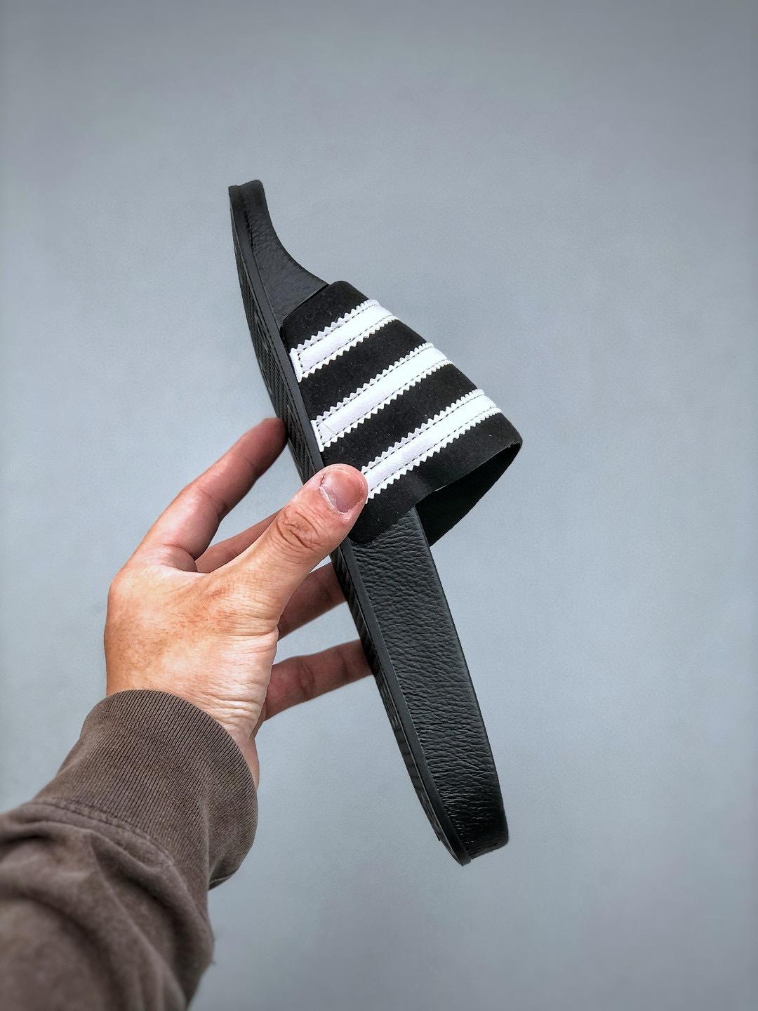 Fear of God x Adidas Adilette Slides - Comfortable & Anti-Slip Unisex 3 cmp i1746898381543 4026 0 1
