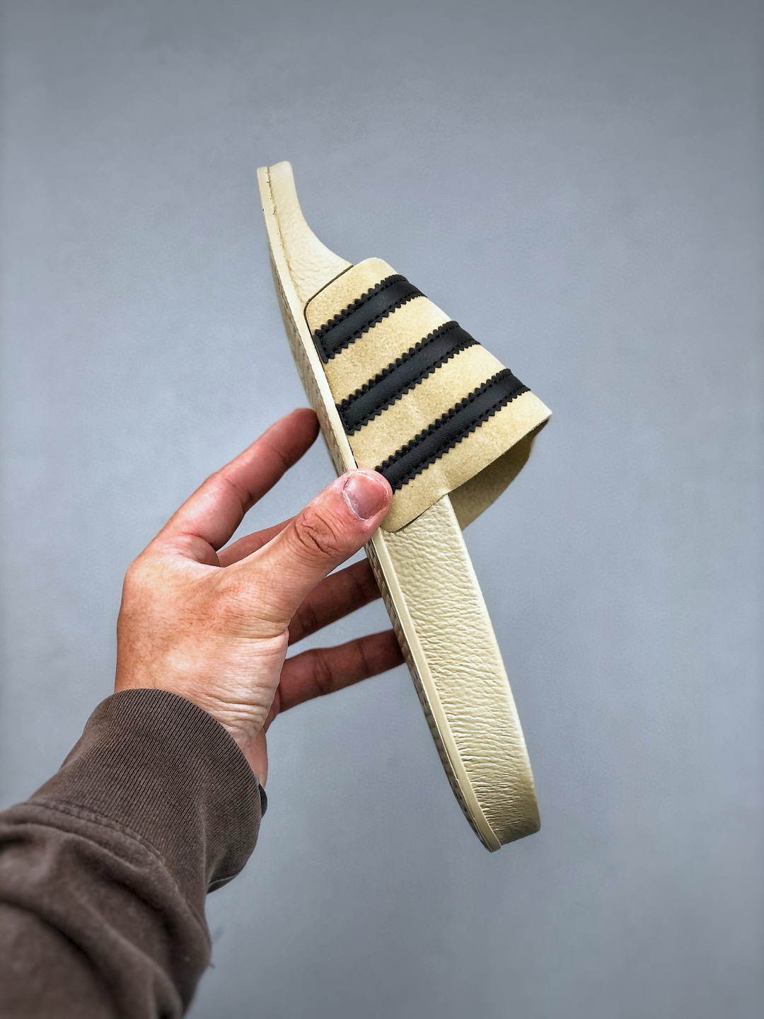 Fear of God x Adidas Adilette Slides - Comfortable & Anti-Slip Unisex 6 cmp i1746898381547 98 0 4