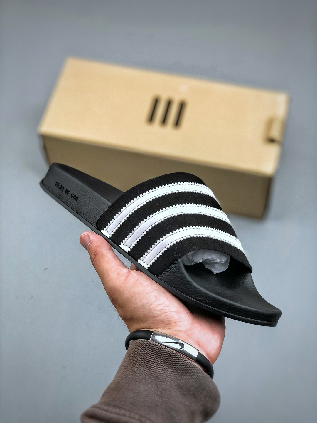 Fear of God x Adidas Adilette Slides - Comfortable & Anti-Slip Unisex 2 cmp i1746898387566 750 0 0