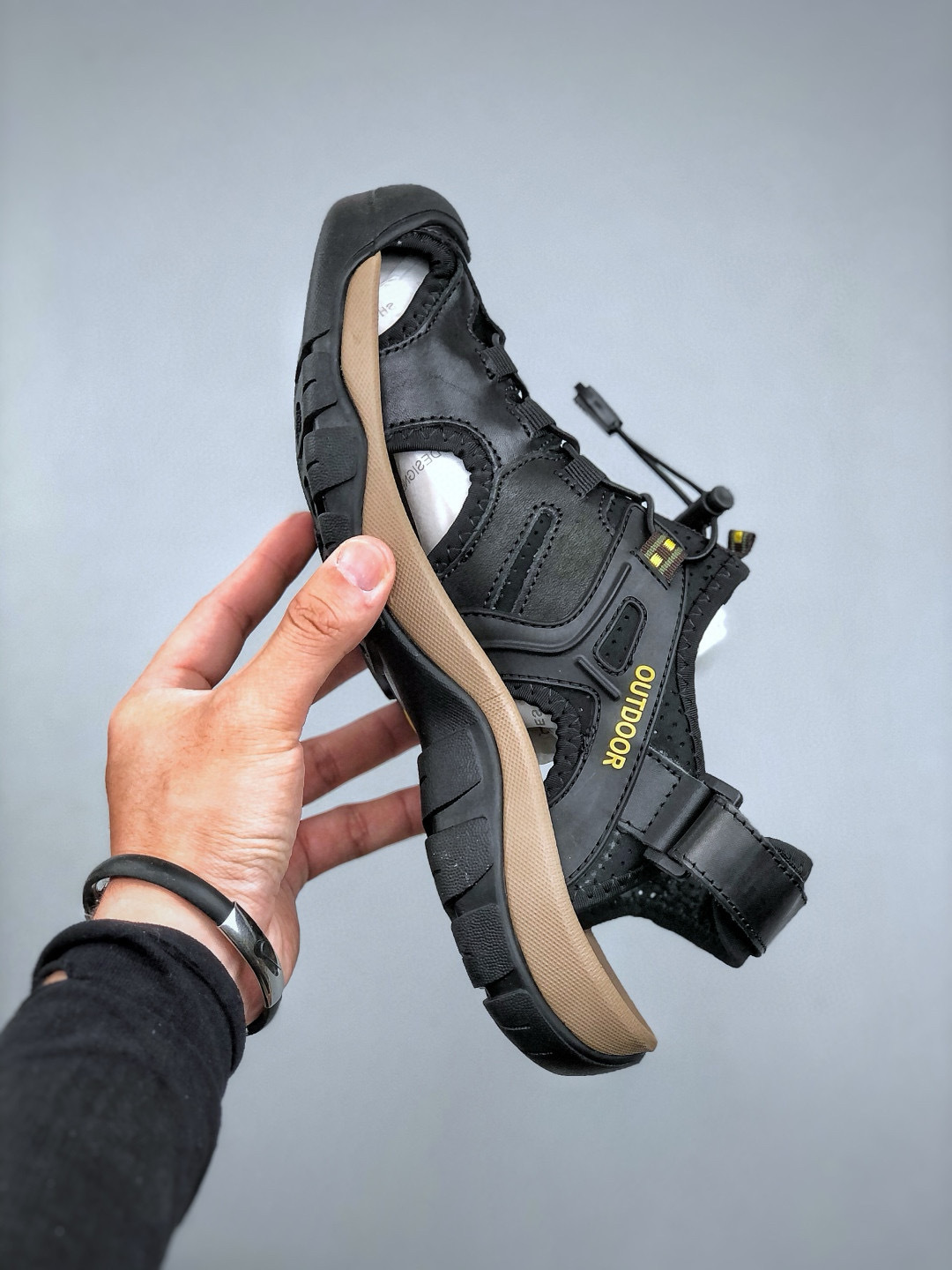 ECCO Men's Outdoor Leather Sandals: Comfortable and Durable for Adventure 6 cmp i1746990884795 8732 0 4