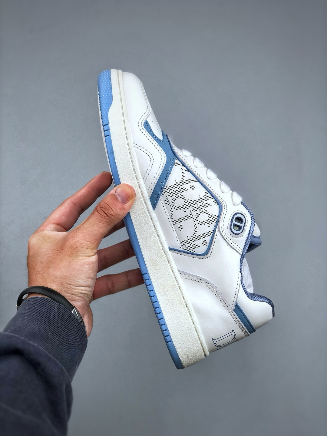 Dior B27 Low-Top Sneaker: Black and White Leather with Dior Oblique Galaxy 6 cmp i1747068094106 895 0 4