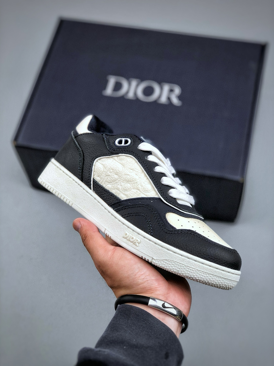 Dior B27 Low-Top Sneaker: Black and White Leather with Dior Oblique Galaxy 2 cmp i1747068094113 4566 0 0
