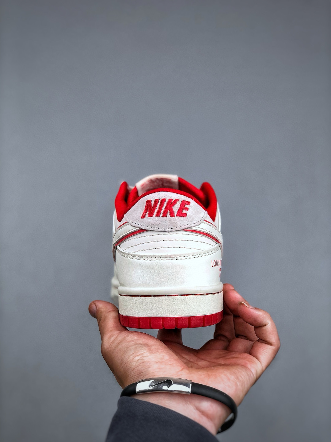 Nike SB Dunk Low x Louis Vuitton White Red, Premium Leather, All Sizes! 4 cmp i1747156970285 534 0 2