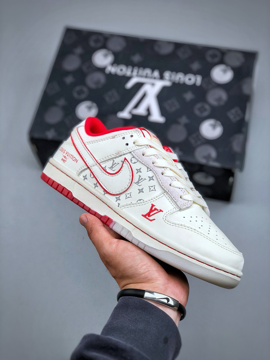 Nike SB Dunk Low x Louis Vuitton White Red, Premium Leather, All Sizes! 2 cmp i1747156970293 1689 0 0